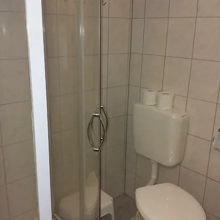 An Den Linden 31 Apartment *