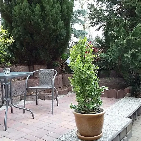 An Den Linden 31 Apartment *